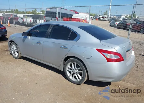2010 Nissan Maxima 3.5 S z USA, uszkodzony, nr VIN 1N4AA5AP8AC856131
